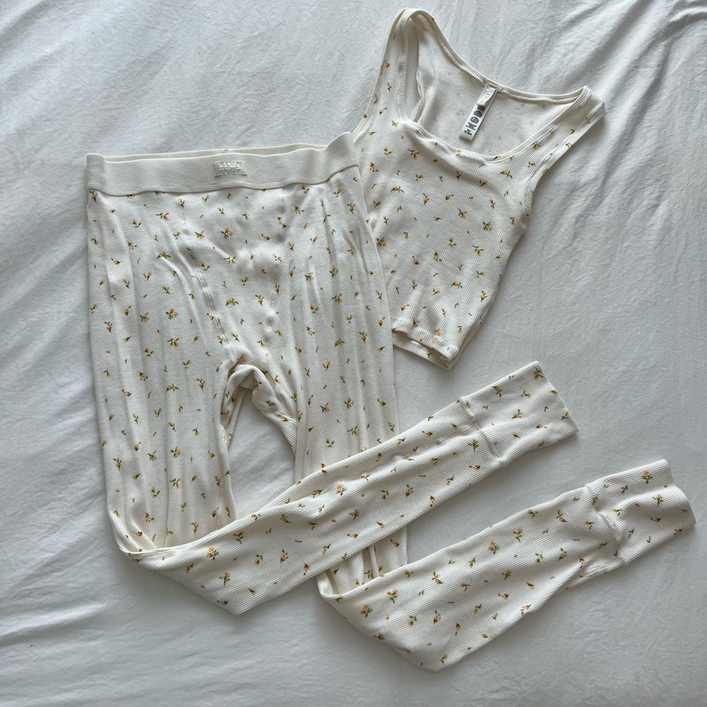 Skims Cotton Rib Tank & Legging Set - Marigold Rosebud Print